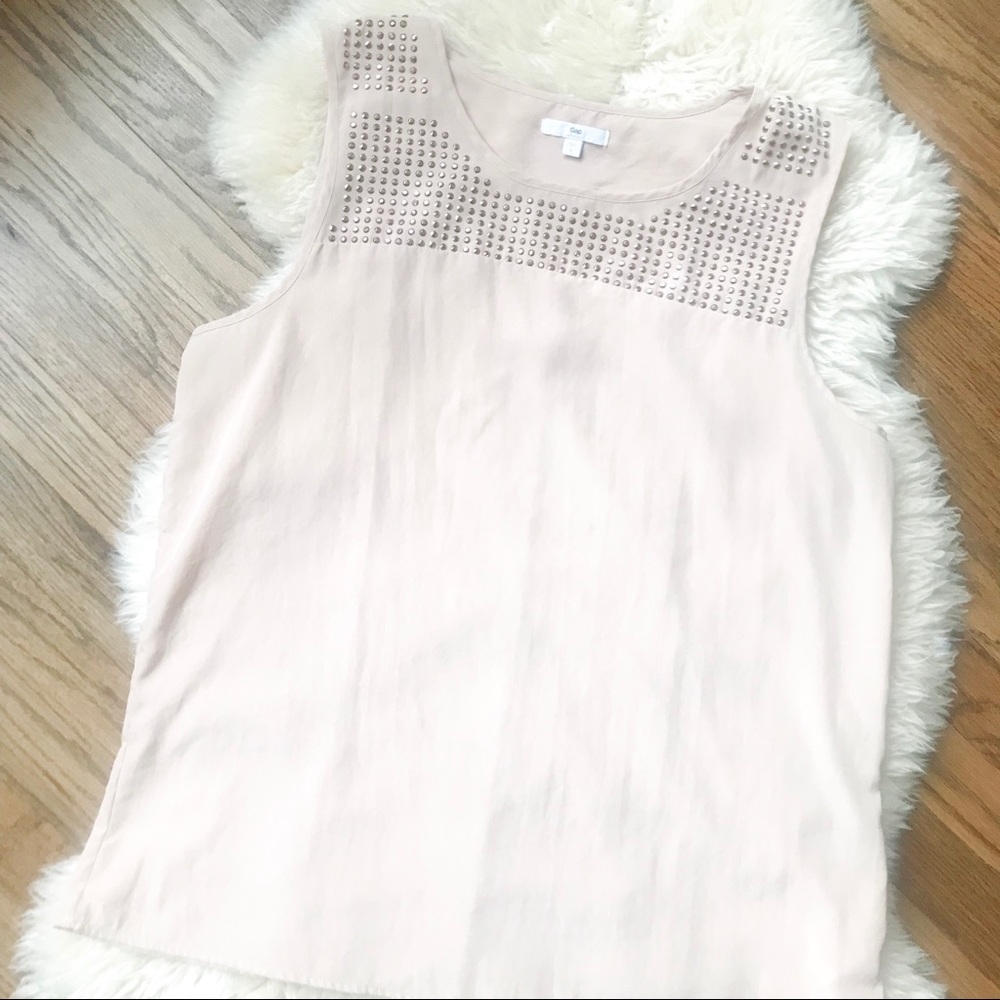 Sleeveless Blouse